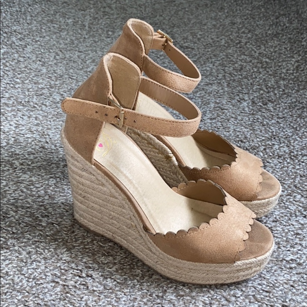 4” wedges